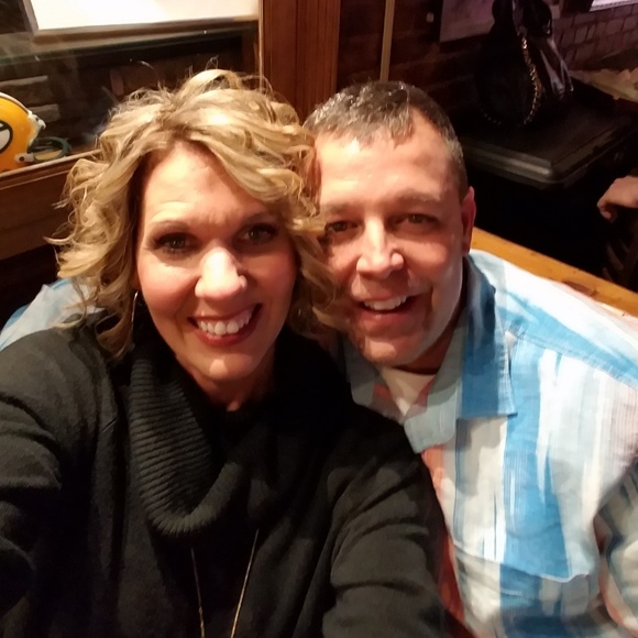 Meet your Posher, Britt - Picture 2 of 16